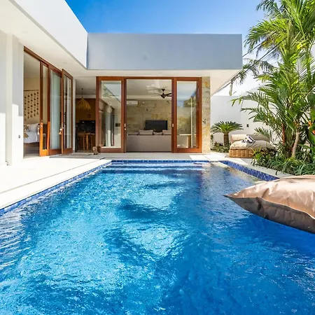 Villa Luna - Sanur, Bali 3 Bed Modern Private Villa With Swimming Pool